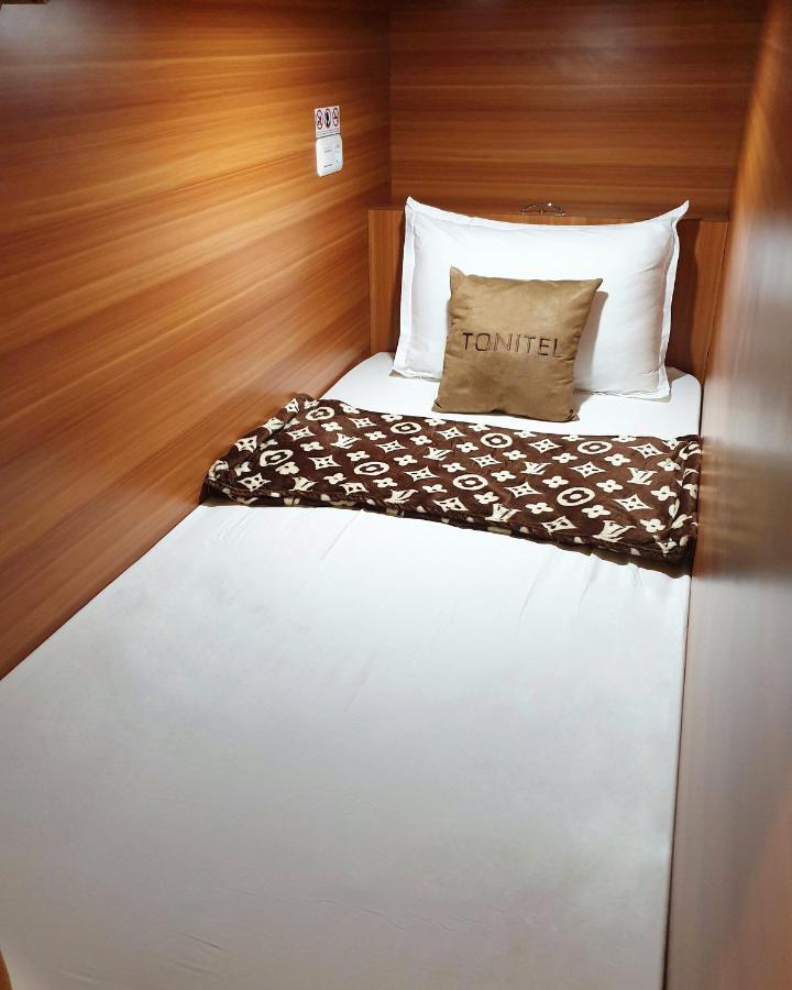 Tonitel Hotel Malioboro יוגיאקרטה מראה חיצוני תמונה