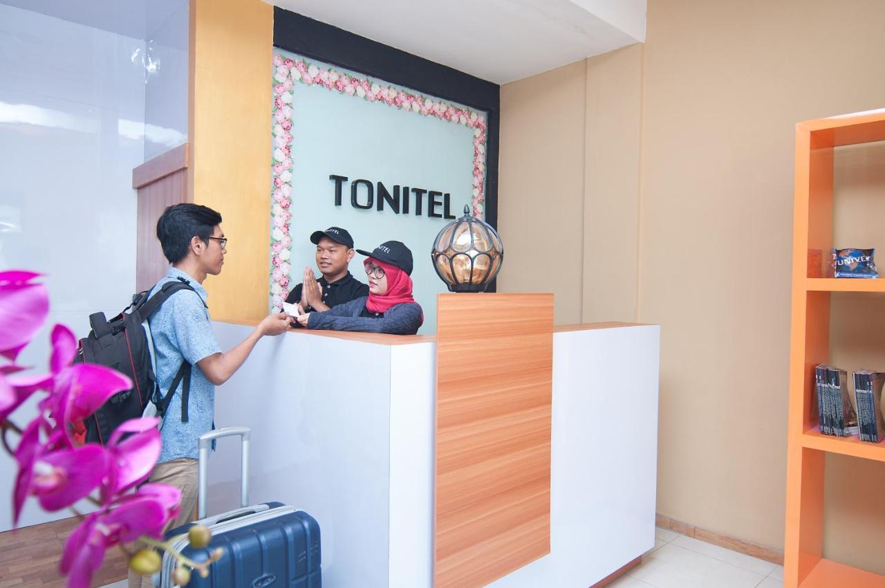 Tonitel Hotel Malioboro יוגיאקרטה מראה חיצוני תמונה